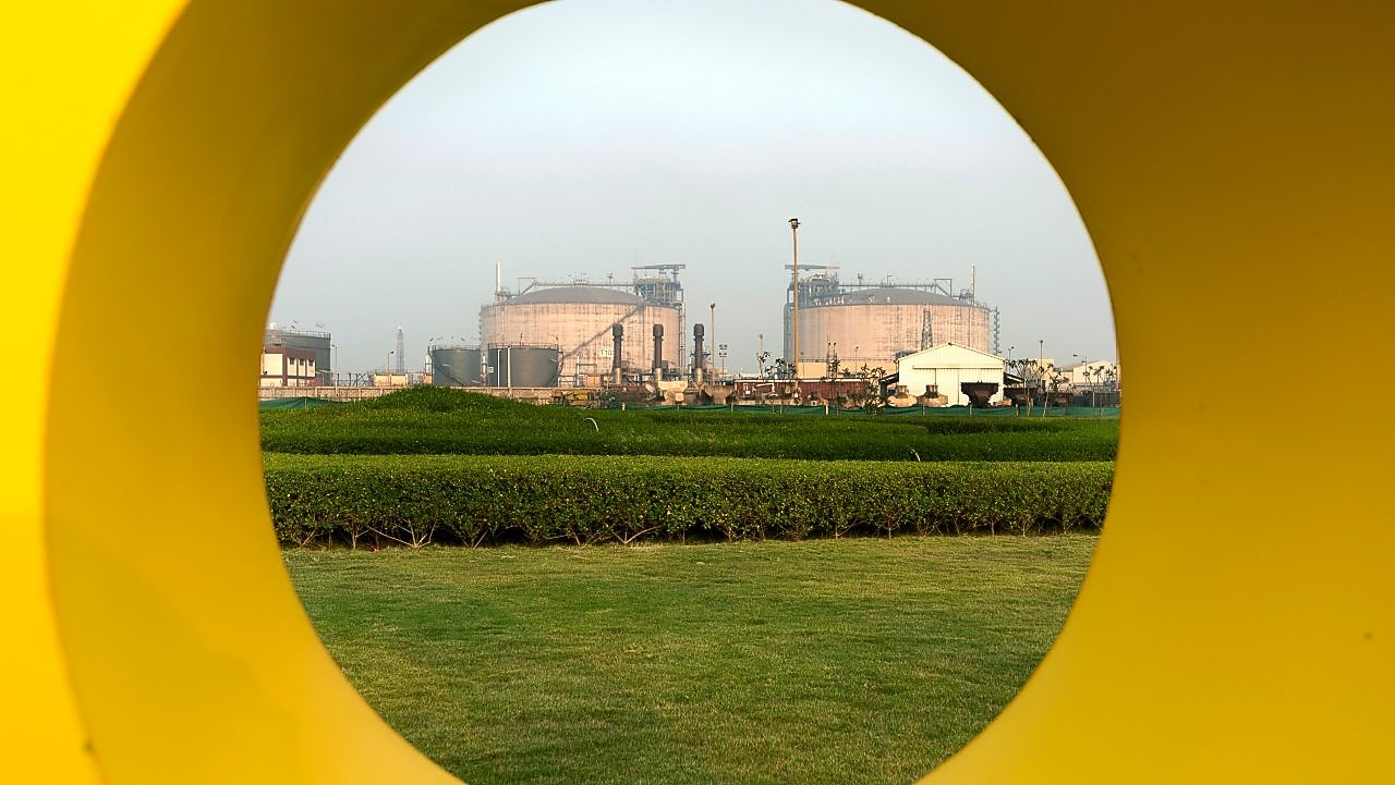 Проект Фотографии Индии, Нидерланды, 2014 г. Резервуары СПГ Хазира