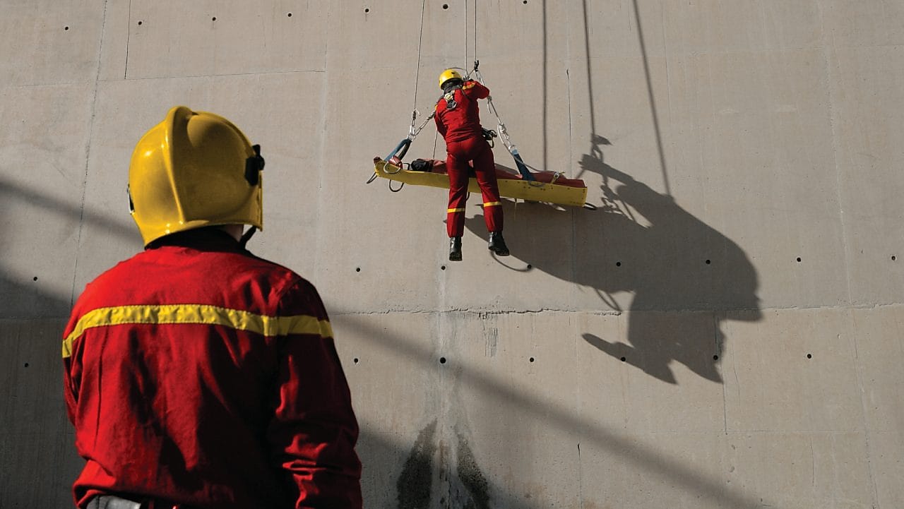 Тренинг по ОТ ПБ и ООС на нефтеперерабатывающем заводе